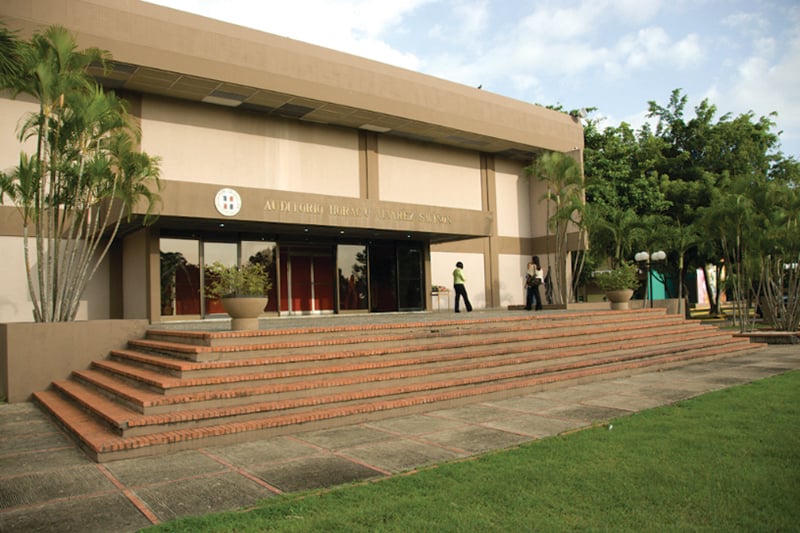 Universidad Nacional Pedro Henríquez Ureña